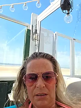 Snapshot of Mrs-Aurora chatting on June 16, 2026, 12:38 pm Mrs-Aurora online show from June 16, 2026, 12:38 pm