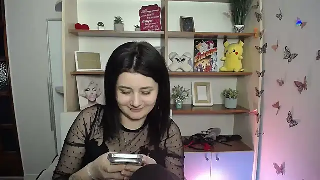 Katrin kiss  online show from April 18, 2026, 11:56 am