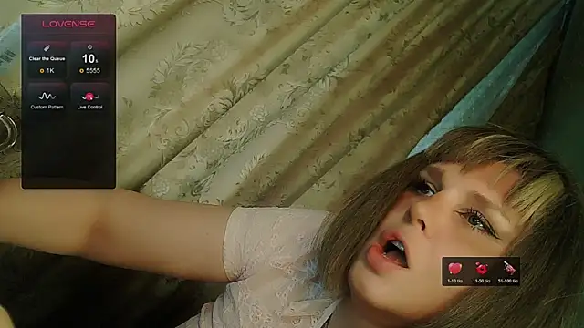 Snapshot of TsPostophere chatting on April 18, 2026, 11:01 am TsPostophere online show from April 18, 2026, 11:01 am