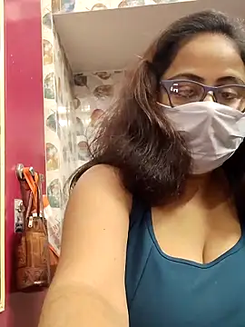 nisha 1110 online show from December 18, 2025, 1:59 pm