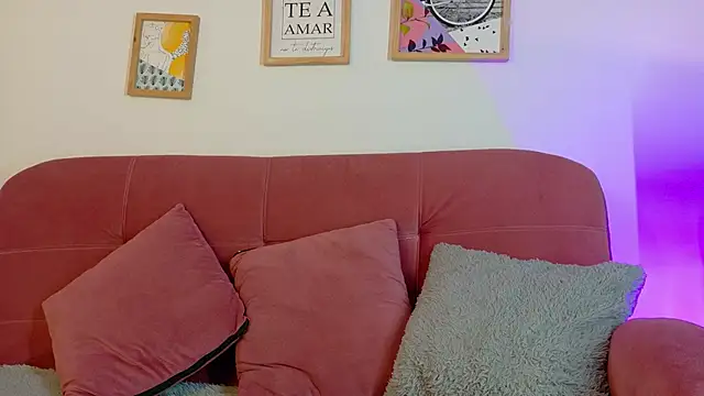 Karina2Smith online show from March 6, 2026, 7:09 pm