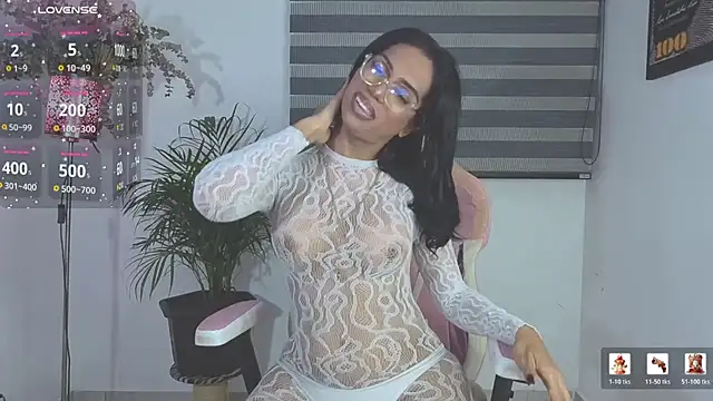 Queen Morena online show from July 15, 2026, 1:56 am