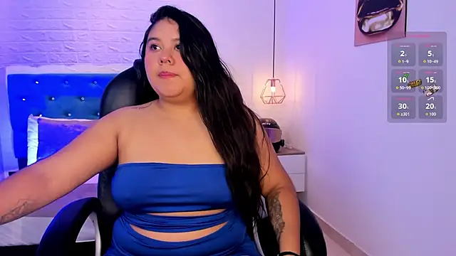 Snapshot of julieta_miller01 chatting on October 14, 2025, 11:33 am julieta miller01 online show from October 14, 2025, 11:33 am