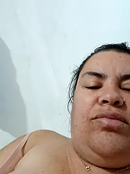 yaneth  online show from November 7, 2025, 10:53 am