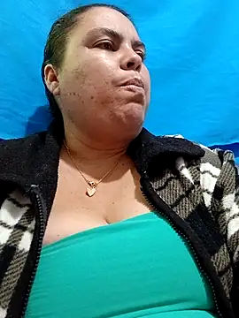 yaneth  online show from November 2, 2025, 12:37 am