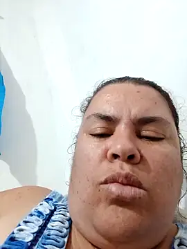 yaneth  online show from November 18, 2025, 12:04 am