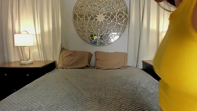 Bambi cutee online show from October 22, 2025, 11:42 am