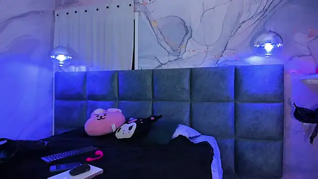 harimoon1 online show from November 5, 2025, 3:20 am