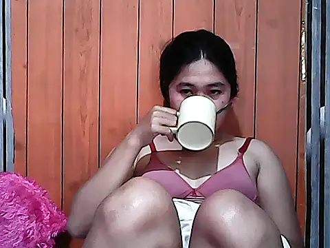 Snapshot of Hydra21 chatting on March 5, 2026, 11:21 pm Hydra21 online show from March 5, 2026, 11:21 pm