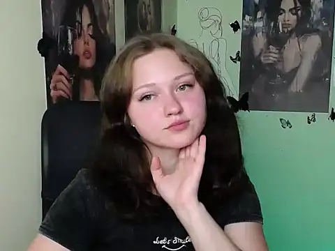 LadyAlice  online show from July 22, 2026, 6:10 pm