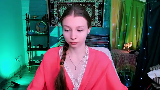 Snapshot of JulieDaniel chatting on March 21, 2026, 4:14 am JulieDaniel online show from March 21, 2026, 4:14 am