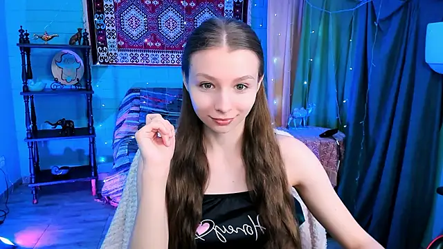 Snapshot of JulieDaniel chatting on March 23, 2026, 8:14 am JulieDaniel online show from March 23, 2026, 8:14 am