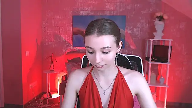 JulieDaniel online show from July 28, 2026, 11:28 am