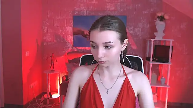 JulieDaniel online show from July 28, 2026, 1:54 pm