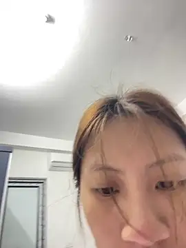 Lil-Gi online show from April 9, 2026, 7:09 pm