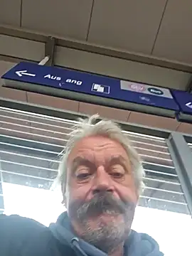 Fonse1860 online show from November 21, 2025, 9:41 am