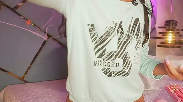 Snapshot of marcela_rojas chatting on October 29, 2025, 11:42 am marcela rojas online show from October 29, 2025, 11:42 am