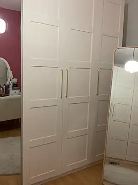 chloedlm5 online show from April 7, 2026, 9:05 pm