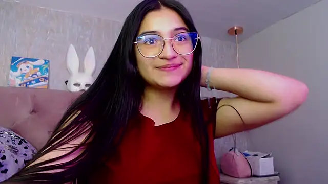 laurenelove online show from November 3, 2025, 3:34 am