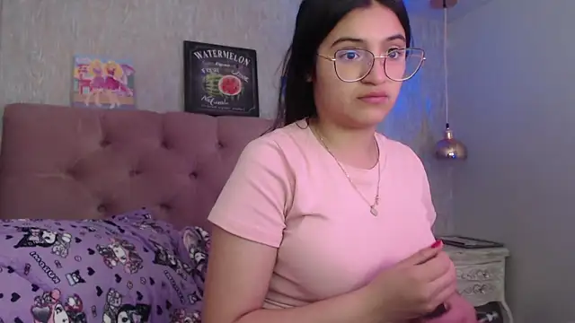 laurenelove online show from October 21, 2025, 3:50 am