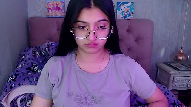 laurenelove online show from October 7, 2025, 2:45 am