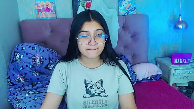 laurenelove online show from October 25, 2025, 3:28 am