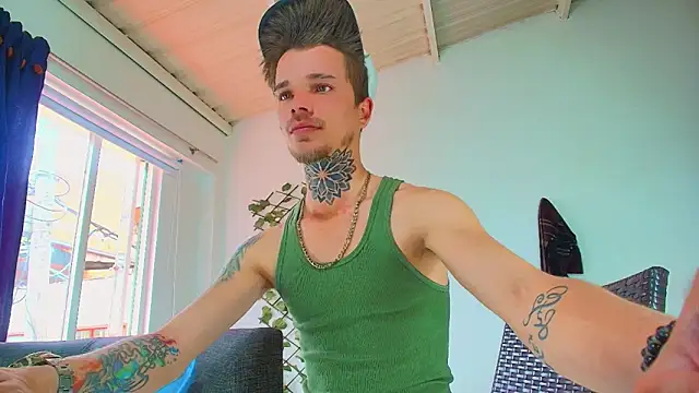 Snapshot of Gold_Loyal77 chatting on September 16, 2025, 4:19 pm Gold Loyal77 online show from September 16, 2025, 4:19 pm