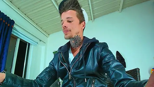 Snapshot of Gold_Loyal77 chatting on September 14, 2025, 4:13 am Gold Loyal77 online show from September 14, 2025, 4:13 am