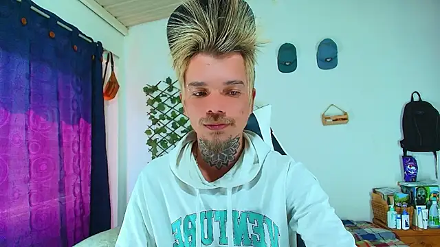 Snapshot of Gold_Loyal77 chatting on February 26, 2026, 3:12 pm Gold Loyal77 online show from February 26, 2026, 3:12 pm