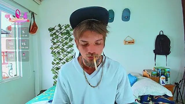 Snapshot of Gold_Loyal77 chatting on February 7, 2026, 6:05 pm Gold Loyal77 online show from February 7, 2026, 6:05 pm