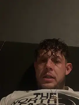 Snapshot of alfarolemmer chatting on February 23, 2026, 9:37 pm alfarolemmer online show from February 23, 2026, 9:37 pm