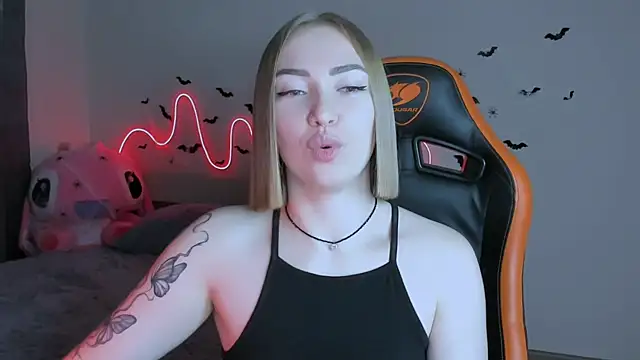 LaraKrein lk online show from October 24, 2025, 3:22 pm