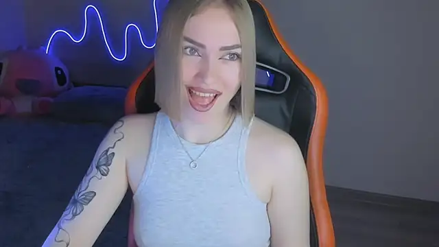 LaraKrein lk online show from November 28, 2025, 2:28 pm