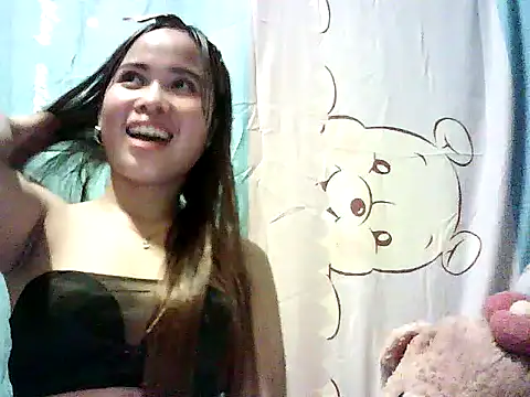 Katrina Summer online show from December 1, 2025, 2:07 pm