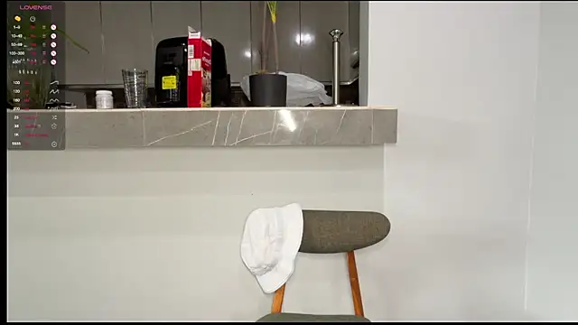 Snapshot of walter_cute chatting on February 22, 2026, 6:38 am walter cute online show from February 22, 2026, 6:38 am