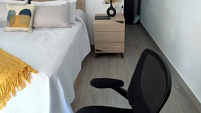 Snapshot of morninglorytv chatting on January 19, 2026, 9:57 am morninglorytv online show from January 19, 2026, 9:57 am