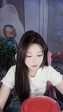 CAICAI BABY online show from November 29, 2025, 7:08 am