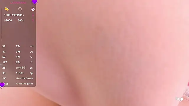 Momo Ayase  online show from November 7, 2025, 2:21 pm