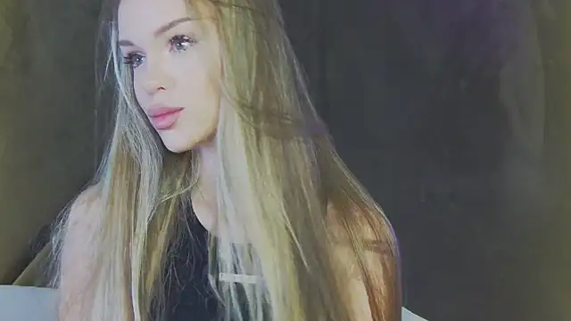 MarilynNova online show from June 27, 2026, 4:29 am