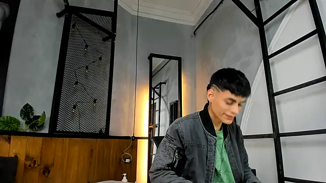 Dani mc1 online show from September 27, 2025, 11:16 am