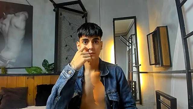 Dani mc1 online show from September 18, 2025, 11:46 am