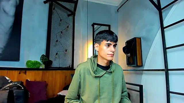 Dani mc1 online show from October 14, 2025, 11:33 am