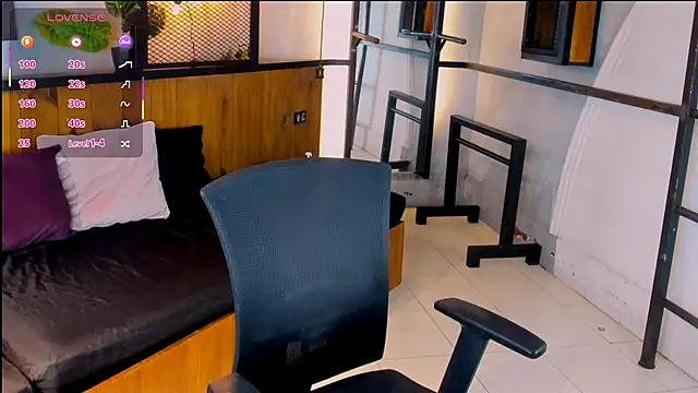 Dani mc1 online show from October 4, 2025, 11:23 am