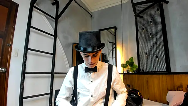 Dani mc1 online show from October 31, 2025, 11:51 am