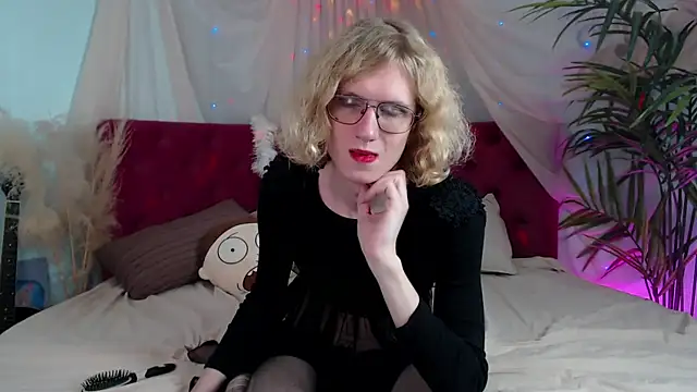 Snapshot of HarryBrain_ chatting on October 31, 2025, 12:46 pm HarryBrain  online show from October 31, 2025, 12:46 pm