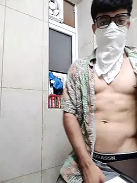 Snapshot of mrmasseur06 chatting on June 8, 2026, 7:14 pm mrmasseur06 online show from June 8, 2026, 7:14 pm