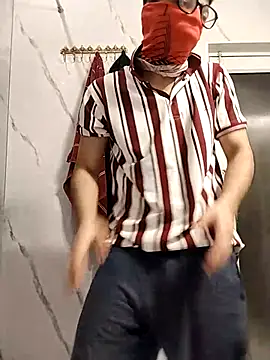 Snapshot of mrmasseur06 chatting on March 31, 2026, 6:43 pm mrmasseur06 online show from March 31, 2026, 6:43 pm