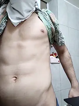 Snapshot of mrmasseur06 chatting on May 26, 2026, 6:39 pm mrmasseur06 online show from May 26, 2026, 6:39 pm