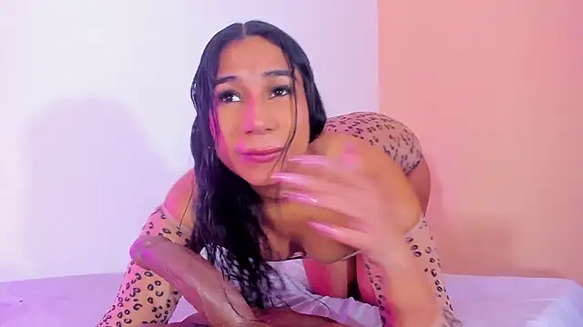 EMILYY WALKER online show from March 14, 2026, 12:33 pm