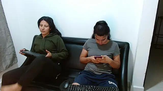 Arieeel 09 online show from October 21, 2025, 11:15 pm